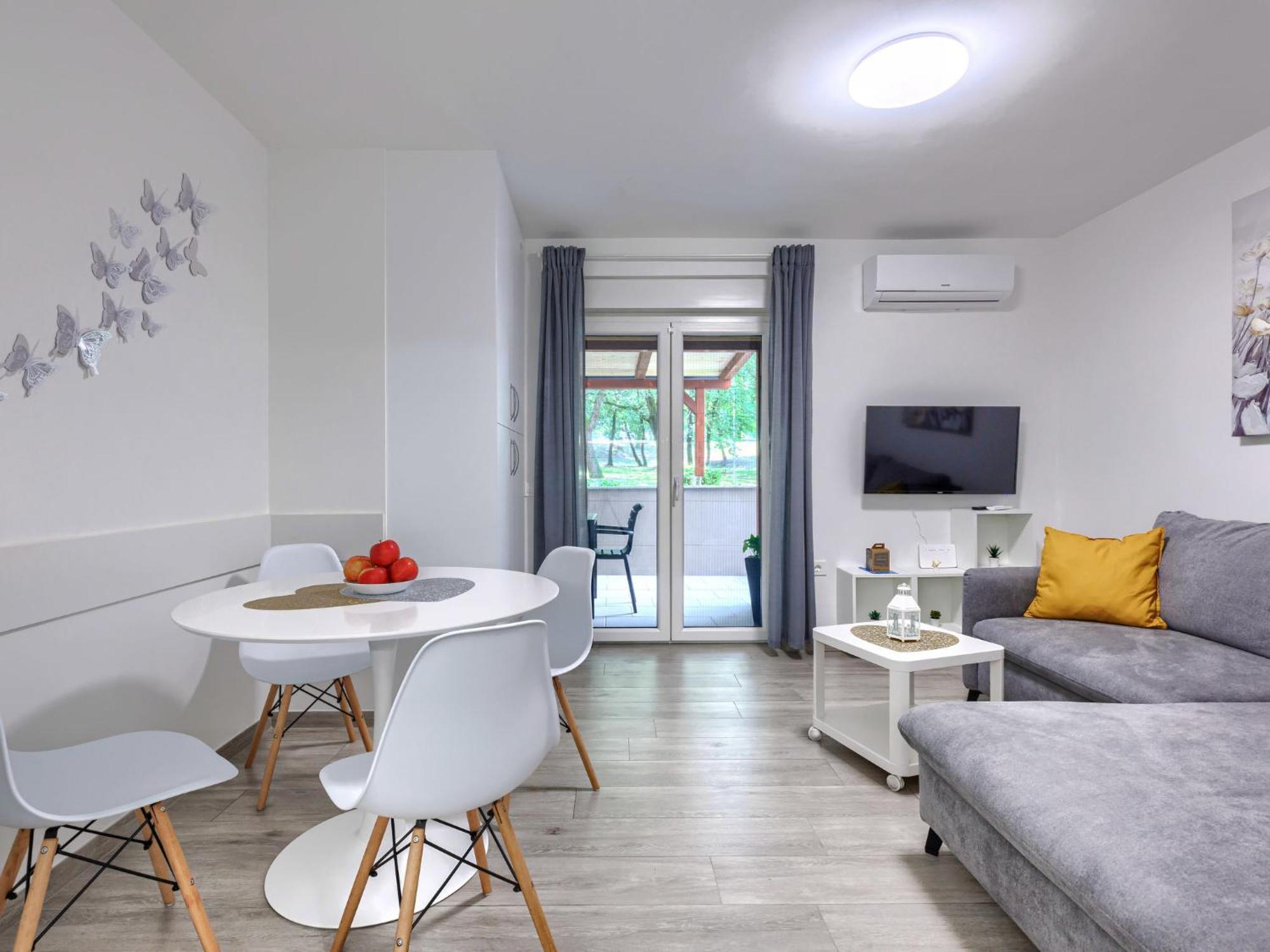 Apartment Nikola By Interhome