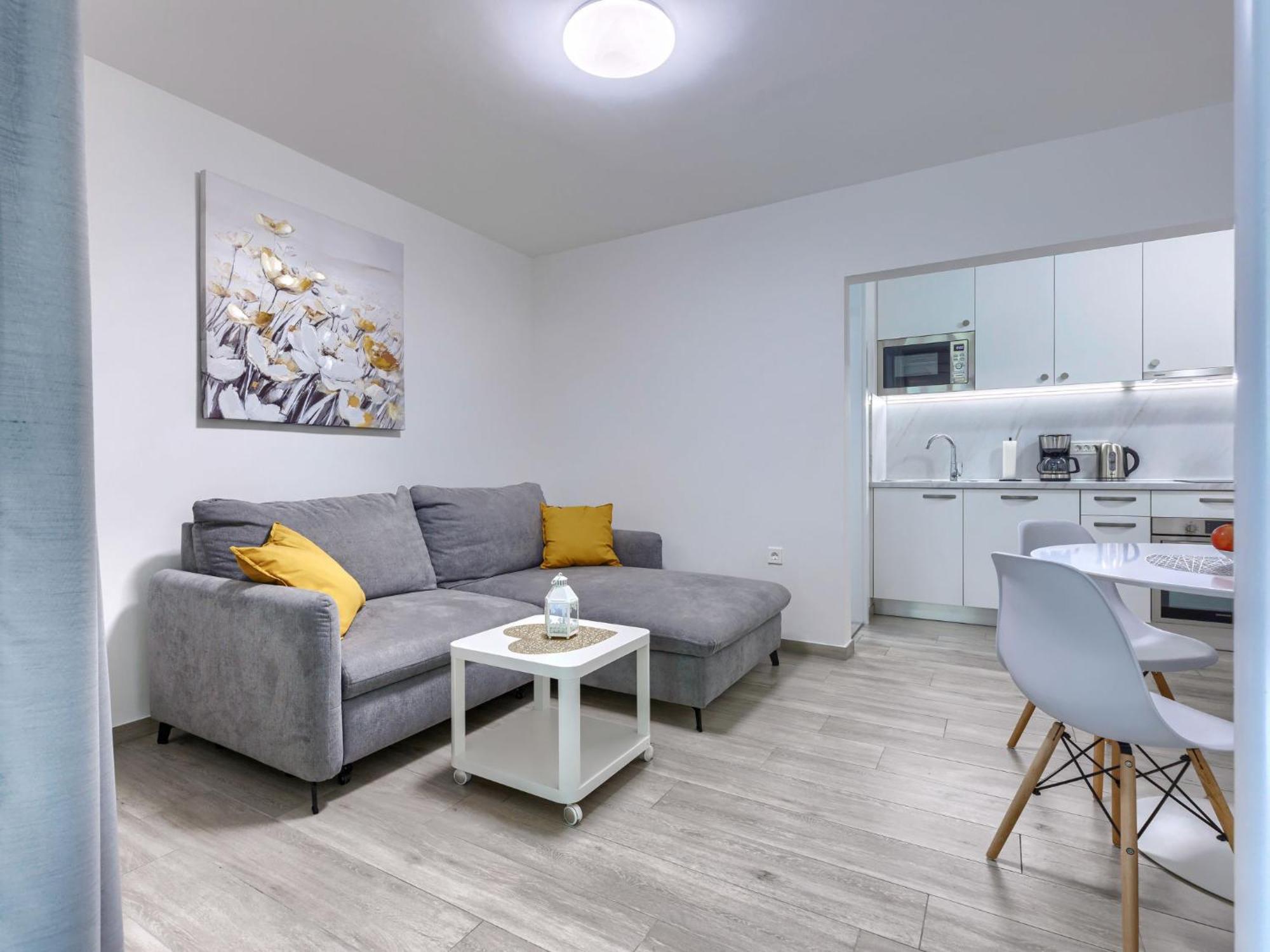 Nikola By Interhome *